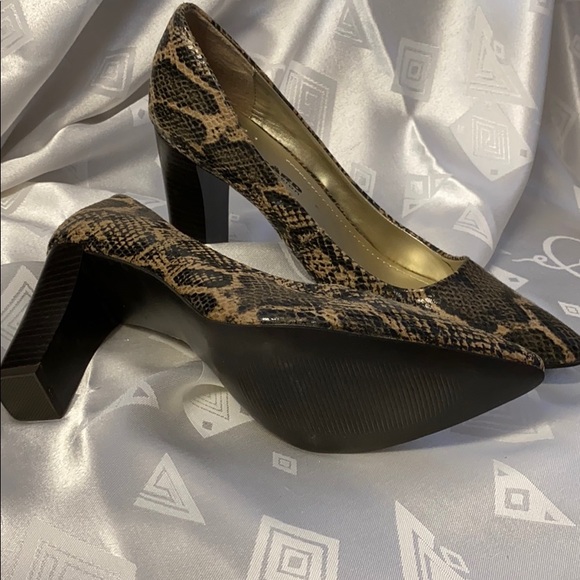 Nygaard Shoes - Picture 2 of 2